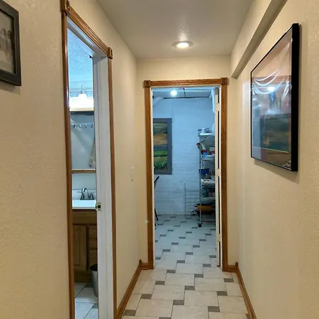 Iowa Nice, Winterset Room photo